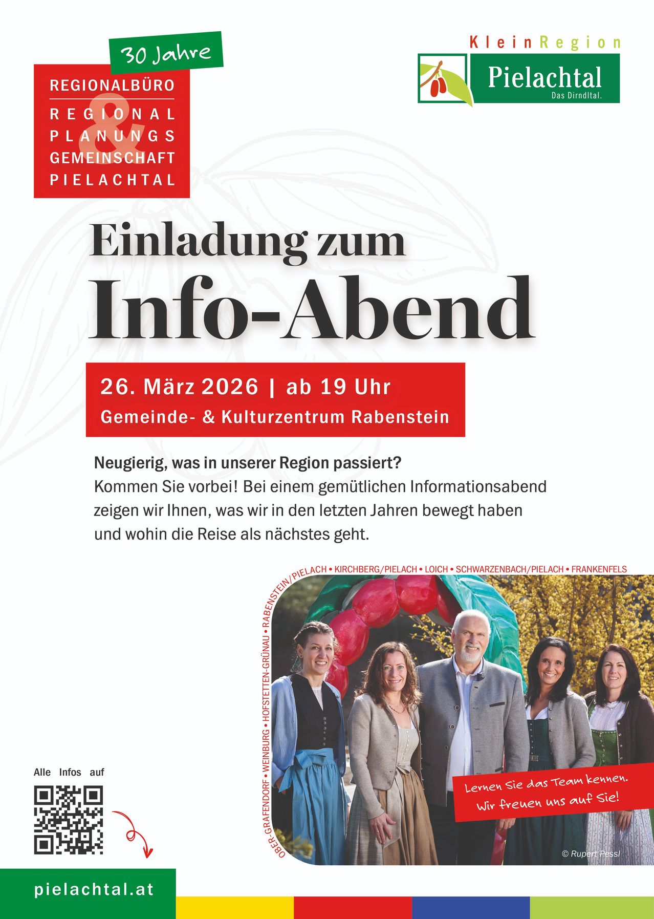 Plakat für einen Infoabend am 26. März 2026 um 19 Uhr. Es zeigt ein Gruppenfoto und lädt Einheimische ein, sich über jüngste Entwicklungen und zukünftige Pläne zu informieren.