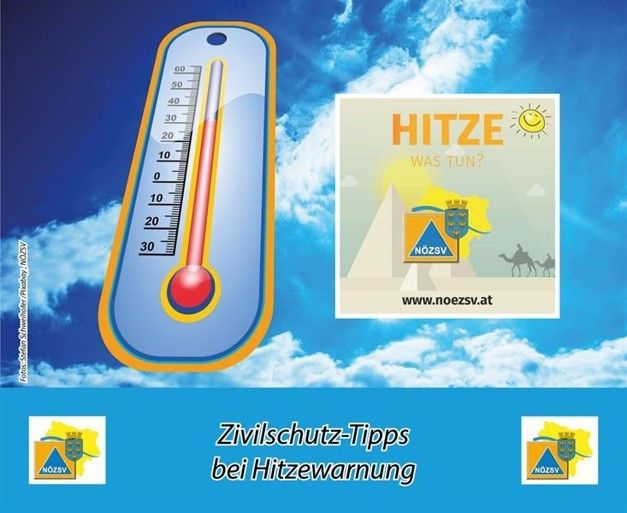Ein Bild mit einem Thermometer, der 30 Grad Celsius anzeigt, einem blauen Himmel mit Wolken und einem Plakat mit 'Hitze was tun?' und einer Website-Verknüpfung.