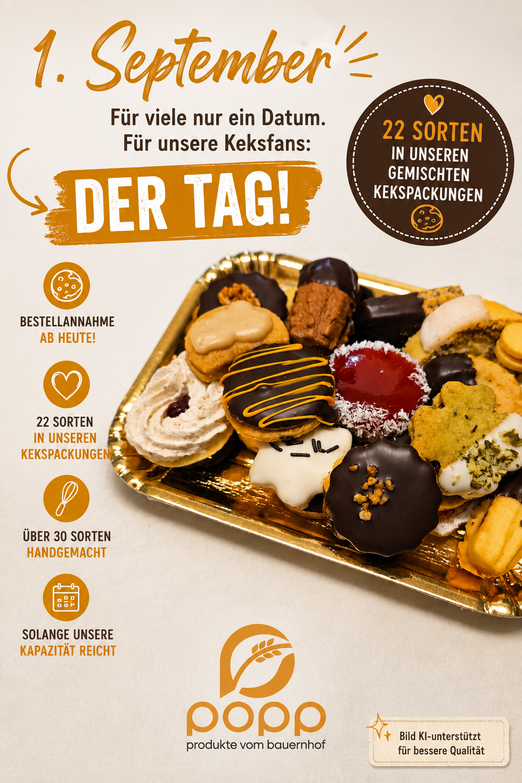 Ein goldenes Tablett gefüllt mit einer Auswahl an Keksen und Gebäck, darunter schaumbedeckte Donuts, Sahne gefüllte Gebäckstücke und Kekse. Das Bild hat einen weißen Hintergrund mit Textüberlagerungen, die 'Jetzt bestellen!' und '22 Sorten in unseren gemischten Kekspackungen' anzeigen.