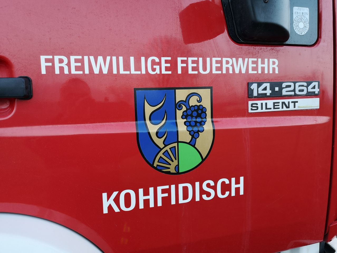 Bild enthält, Logo, Car, Transportation, Vehicle, Symbol, Emblem