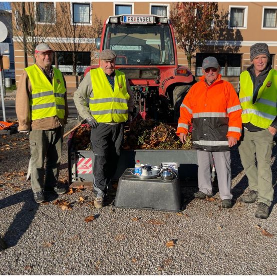 Image contains, Person, Worker, Glove, Road, Tarmac, Hardhat, Adult, Male, Man, Shoe