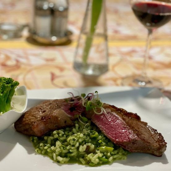 Bild enthält, Food, Food Presentation, Meat, Mutton, Plate, Pork