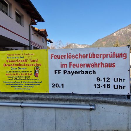 Bild enthält, Advertisement, Poster, Text, Banner