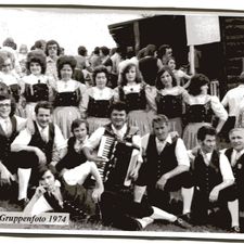 Volkstanz- und Brauchtumsgruppe Pottenstein-Logo