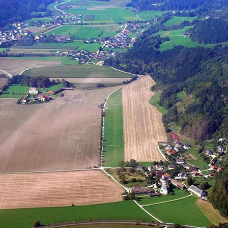 Bild enthält, Nature, Outdoors, Countryside, Rural, Farm, Aerial View