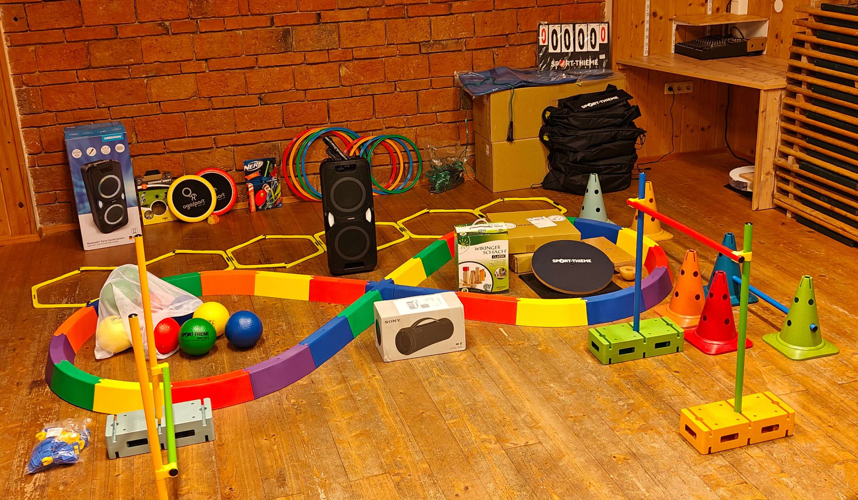 Wood, Floor, Flooring, Play Area, Indoors, Interior Design, Sphere, Plywood, Speaker, Hardwood