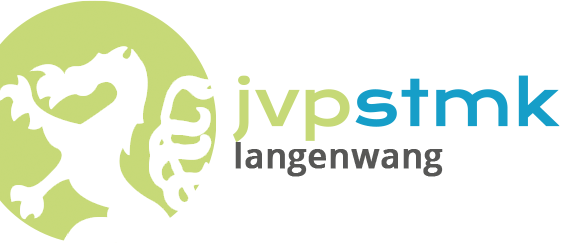 Das Bild zeigt ein Logo mit einem stilisierten Pferd in Grün, darunter steht der Text 'jvps tmk langenwang' in Blau und Grün.