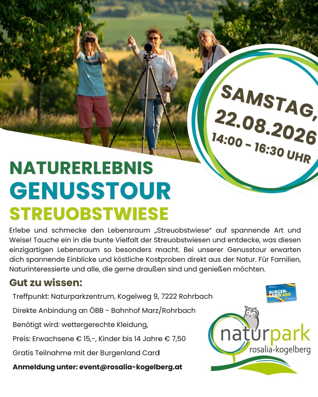 Plakat für eine Naturerlebnistour in Streuobstwiese am 22. August 2026 von 14:00 bis 16:30 Uhr. Drei Personen stehen auf einem Feld mit Kamera und Stativ. Das Plakat enthält Informationen zum Treffpunkt, Preis und kostenloser Teilnahme mit der Burgenland Card.