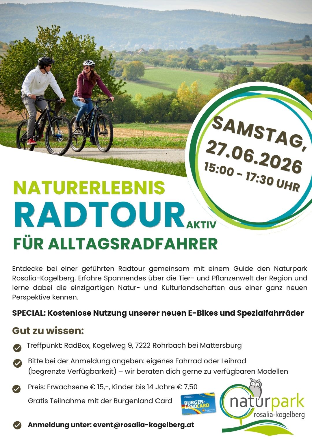 Zwei Personen fahren auf einem Pfad im Naturpark Rosalia-Kogelberg mit Fahrrädern. Veranstaltungsdetails umfassen eine geführte Radtour, ein besonderes Angebot von kostenlosen E-Bikes und einen Treffpunkt bei RadBox, Kogelweg 9.