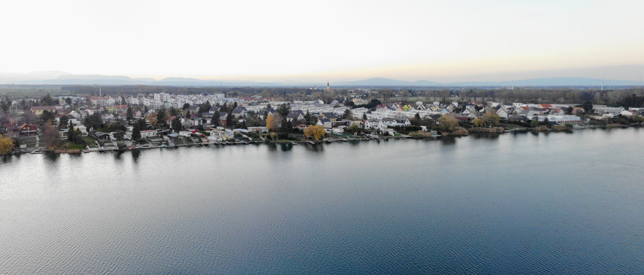 Bild enthält, Outdoors, Lake, Nature, Water, Cityscape, Urban, Aerial View, Scenery, Landscape