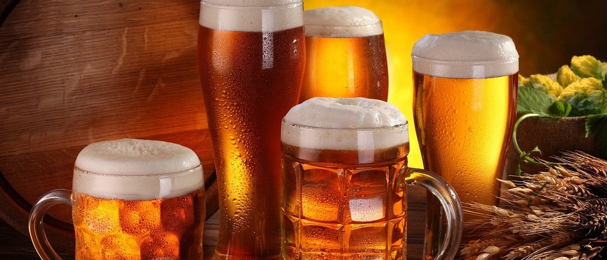 Bild enthält, Glass, Alcohol, Beer, Beverage, Beer Glass, Liquor, Lager, Cup, Stein