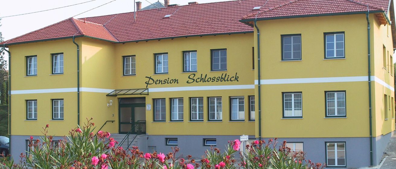 Bild enthält, City, Building, Condo, Housing, Hotel, Villa, Urban, Resort, Car, Neighborhood