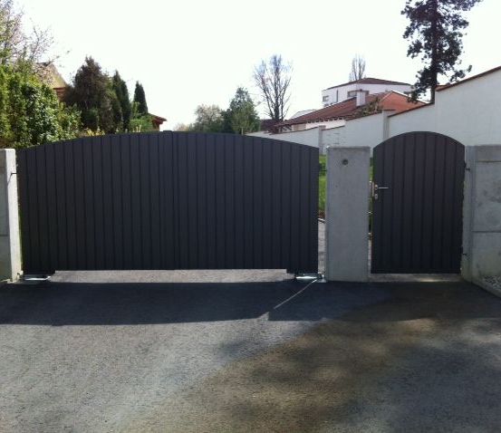 Bild enthält, Gate, Outdoors