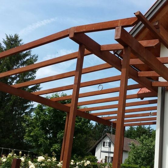 Bild enthält, House, Housing, Porch, Patio, Pergola, Wood, Stained Wood