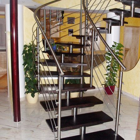 Bild enthält, House, Housing, Staircase, Plant, Indoors