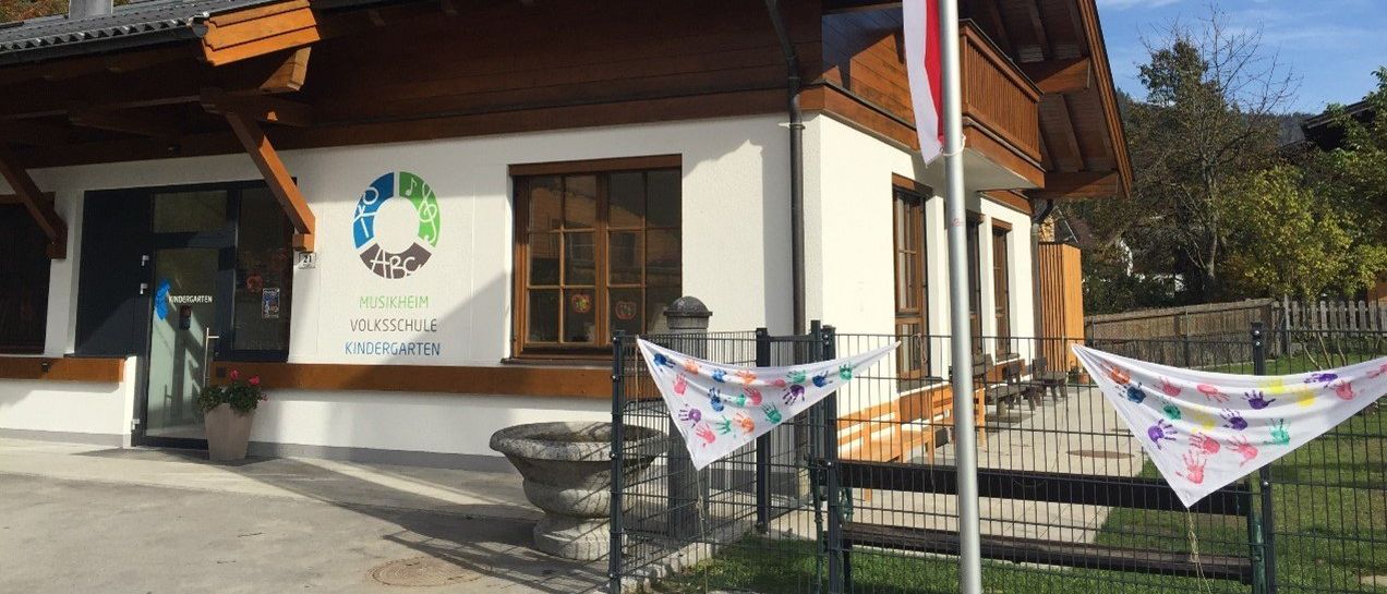 Bild enthält, Architecture, Building, Outdoors, Shelter, Hotel, Resort, House, Housing, Villa, Monastery