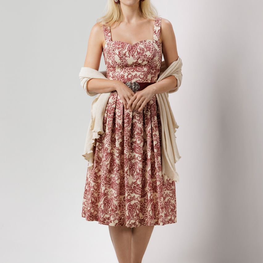 Bild enthält, Dress, Evening Dress, Formal Wear, Adult, Female, Person, Woman, Fashion, Face, Gown