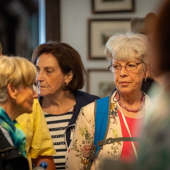 Bild enthält, People, Person, Adult, Female, Woman, Face, Head, Portrait, Glasses, Lady