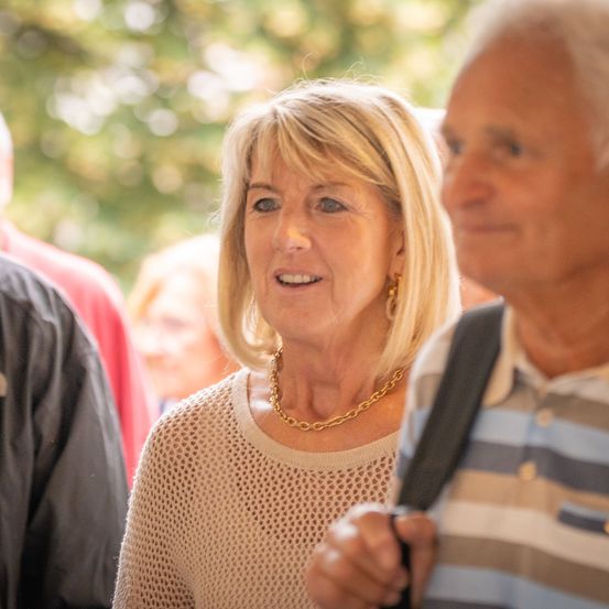 Bild enthält, Face, Happy, Head, Person, Smile, People, Adult, Male, Man, Glasses