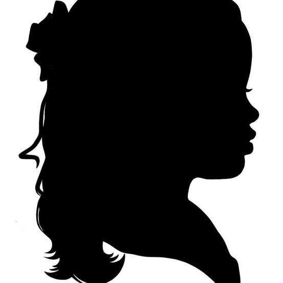 Eine Silhouette eines Mädchens mit langen, wallenden Haaren und einer Schleife auf dem Kopf, nach rechts gewandt.