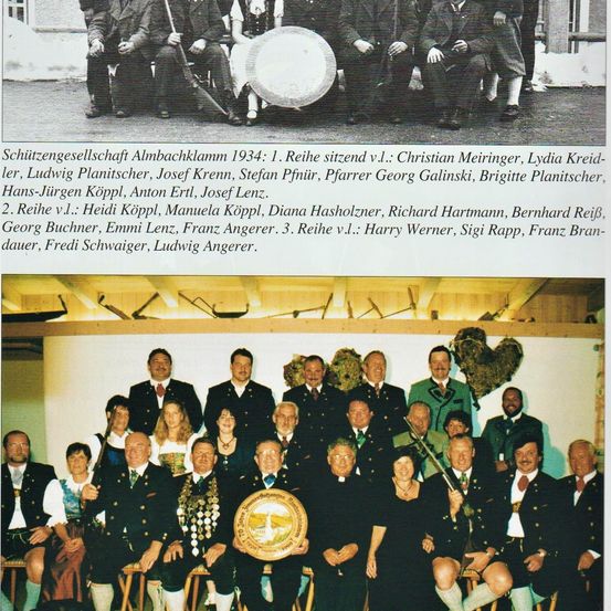 Schwarz-Weiß-Fotocollage einer Gruppe in traditioneller Kleidung. Der obere Teil zeigt sitzende Männer und Frauen, der untere Teil ein Gruppenfoto mit Männern und Frauen in Uniform.