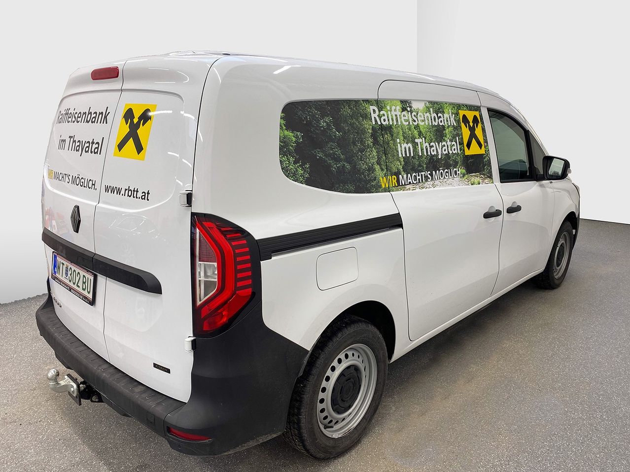 Bild enthält, Transportation, Vehicle, Machine, Wheel, Moving Van, Van, License Plate