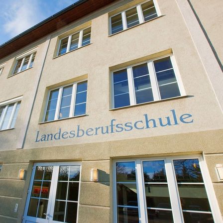 v1_migrated_image_15927833