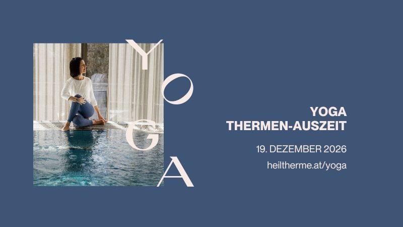 Eine Frau sitzt am Rande eines Pools, der Pool ist klar und das Wasser ist ruhig. Hinter ihr befindet sich ein weißer Vorhang und das Wort Yoga ist in weißer Schrift angezeigt. Das Datum ist der 19. Dezember 2026.