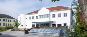 Image contains, Architecture, Building, House, Housing, Villa, Office Building, City, Grass, Plant, Outdoors