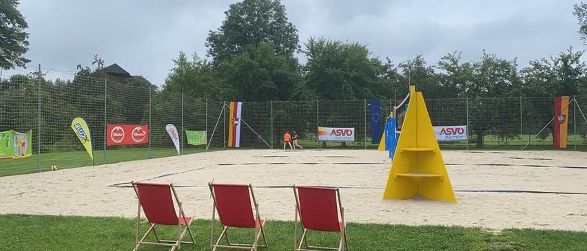 Bild enthält, Chair, Person, Basketball, Basketball Game, Baseball Game, Soccer Ball