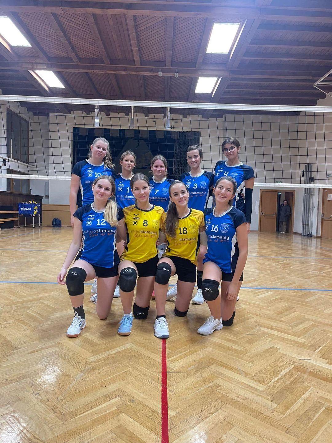 Bild enthält, People, Person, Playing Volleyball, Sport, Volleyball, Volleyball Game