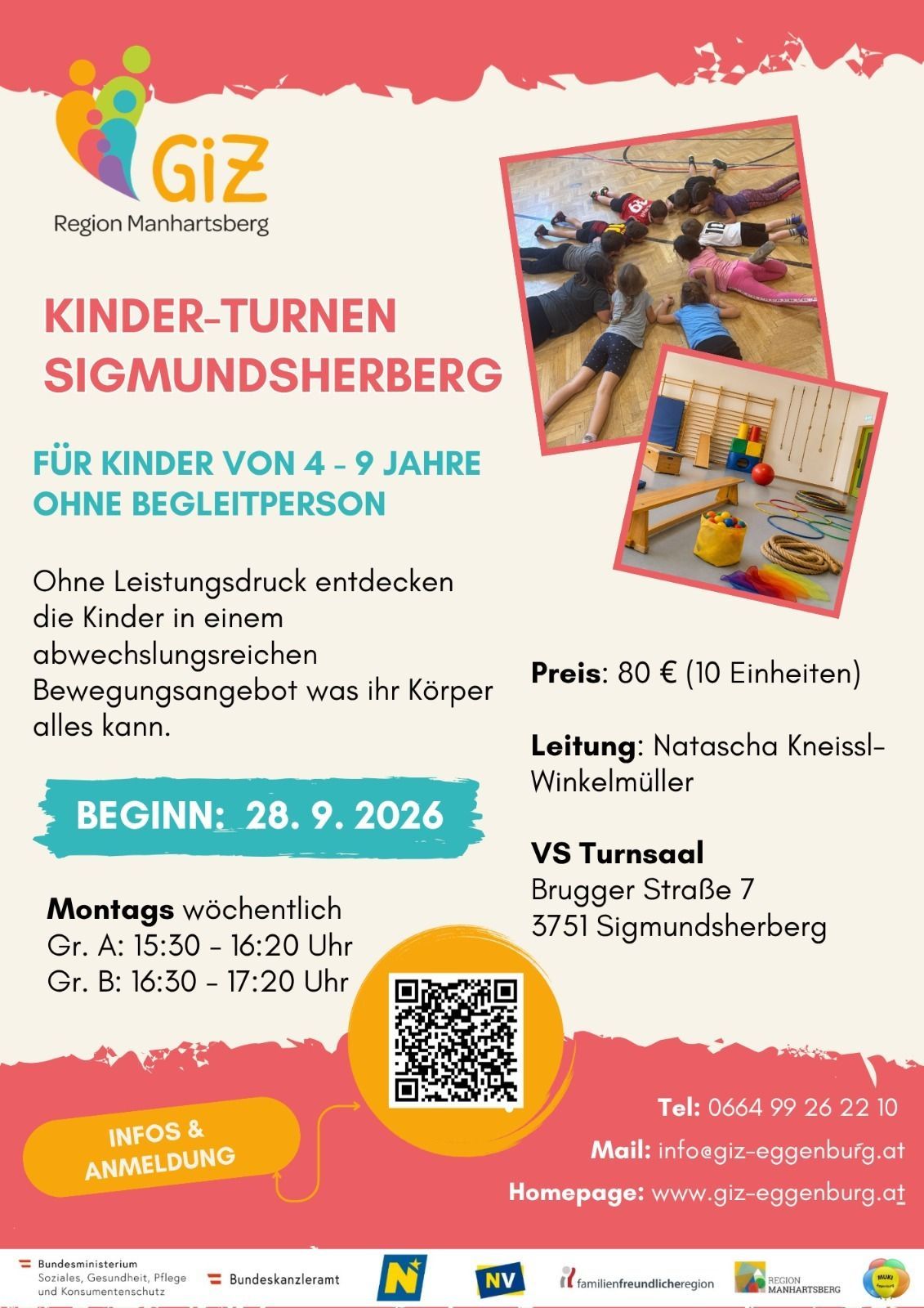 Plakat für einen Kinderturnkurs in Sigmundsherberg, Österreich. Es zeigt Bilder von Kindern bei verschiedenen Übungen, zusammen mit Details zum Kurs, einschließlich Preis, Kursleiter und Zeitplan.