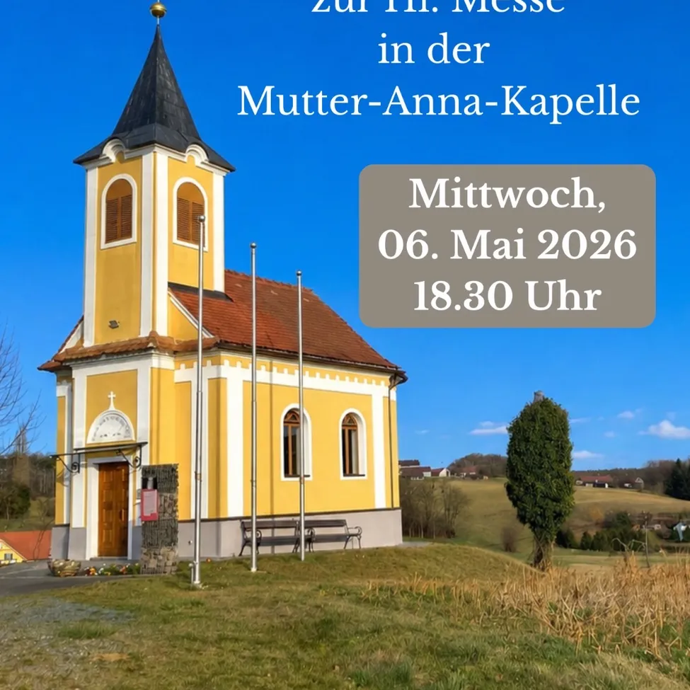 Eine gelbe Kirche mit Turm und einer Bank davor. Das Datum und die Uhrzeit einer Veranstaltung sind auf einem grauen Hintergrund angezeigt.