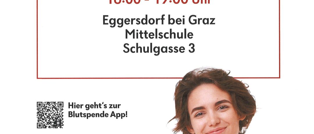 Plakat für eine Blutspende-Veranstaltung. Es zeigt eine lächelnde Frau, die auf ein T-Shirt mit dem Slogan 'Spende Blut' zeigt und enthält Datum, Zeit und Ort. Ein QR-Code für die Spenden-App ist ebenfalls vorhanden.