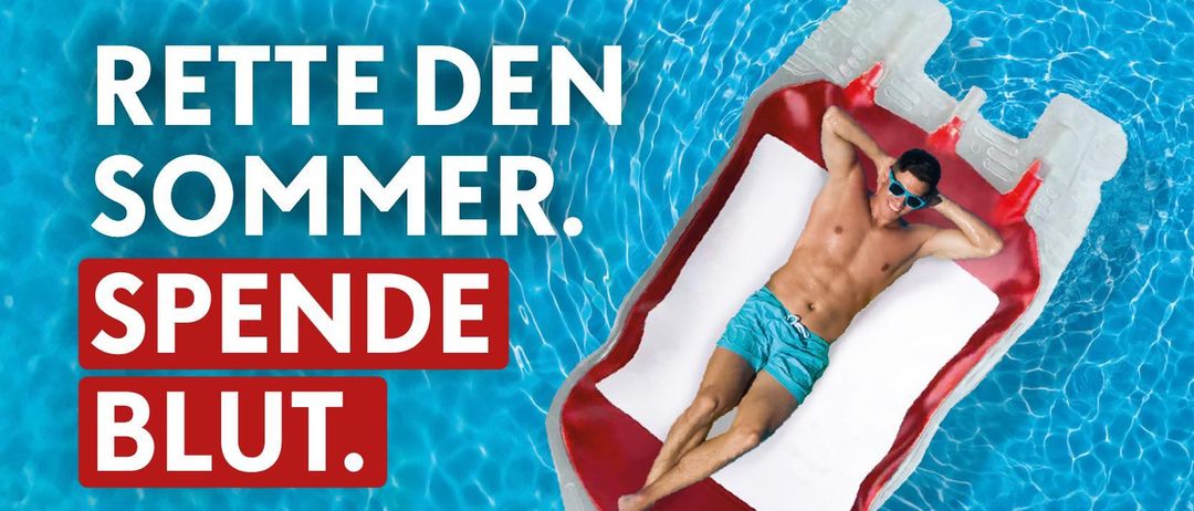 Sommer. Spende Blut. Triff uns am Donnerstag, 30. Juli, von 16:30 bis 19:00 Uhr an der Mittelschule in Eggersdorf bei Graz, Schulgasse 3. QR-Code verfügbar.