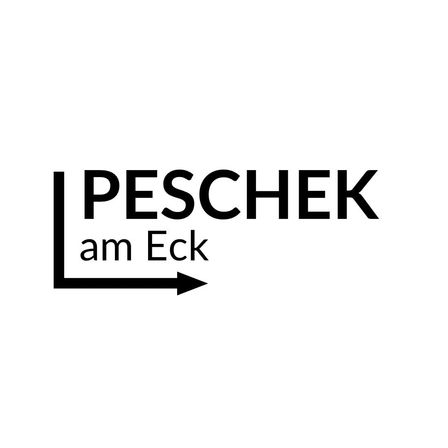 Ein schwarz-weißes Logo mit dem Text 'PESCHEK am Eck', einem Rechteck und einem Pfeil, der nach rechts zeigt.