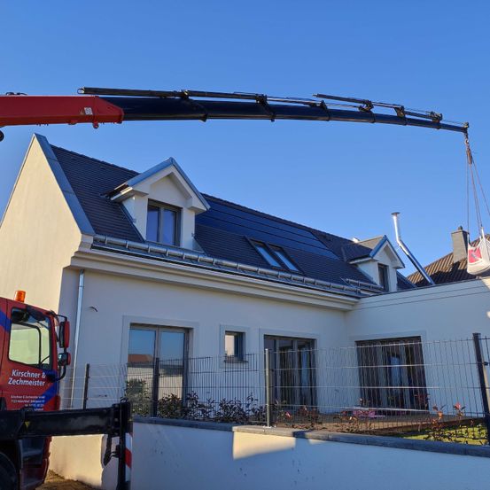 Bild enthält, Construction, Person, Gun, Weapon