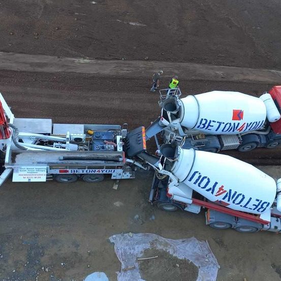 Bild enthält, Machine, Wheel, Person, Transportation, Vehicle