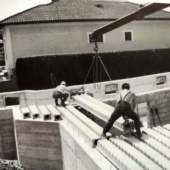 Bild enthält, Construction, Adult, Male, Man, Person, Carpenter, Worker, Housing