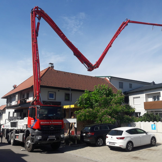 Bild enthält, Construction, Construction Crane, Car, Vehicle, Truck, Wheel
