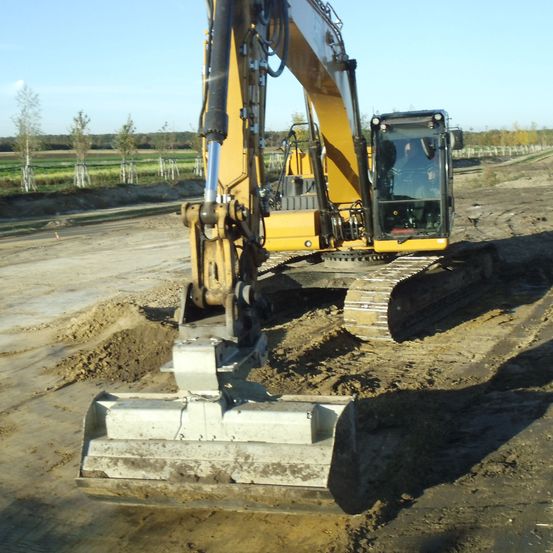 Bild enthält, Machine, Bulldozer