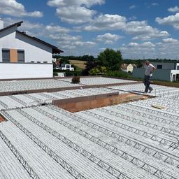 Bild enthält, Construction, Person, Outdoors, Concrete, Worker