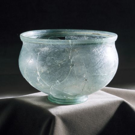 Bild enthält, Pottery, Jar, Vase, Bowl, Art, Porcelain, Cookware, Pot, Cup