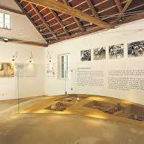 Bild enthält, Architecture, Building, Indoors, Museum, Art