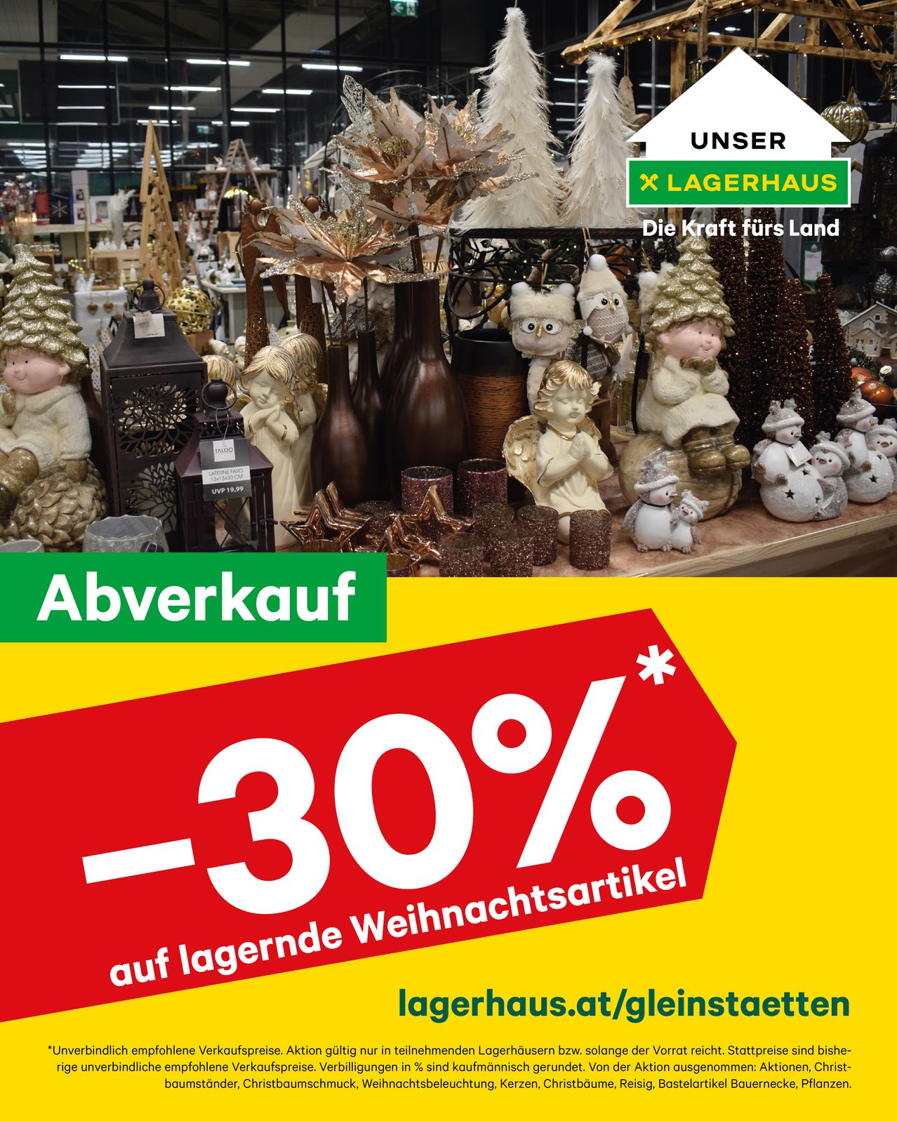 Ein Ausverkaufsbanner mit 30% Rabatt auf lagernde Weihnachtsartikel von Lagerhaus, dargestellt auf einem gelben und grünen Hintergrund mit verschiedenen Weihnachtsdekorationen im Vordergrund.