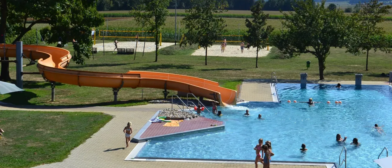 Nature, Outdoors, Scenery, Water, Person, Grass, Park, Pool, Swimming Pool, Bench