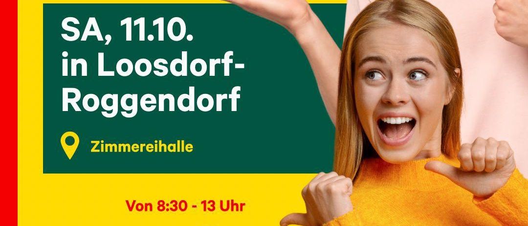 Plakat für die Lemings Challenge 2025 in Loosdorf-Roggendorf. Es zeigt eine Frau und einen Mann, die beide aufgeregt zeigen. Die Veranstaltung ist für Samstag, den 10. November, in der Zimmereihalle geplant, Beginn um 8:30 Uhr, Ende um 13 Uhr.