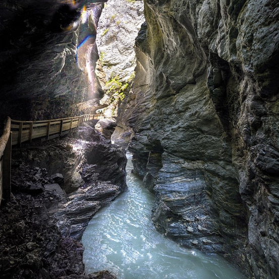 Bild enthält, Cave, Nature, Outdoors, Rock, Water