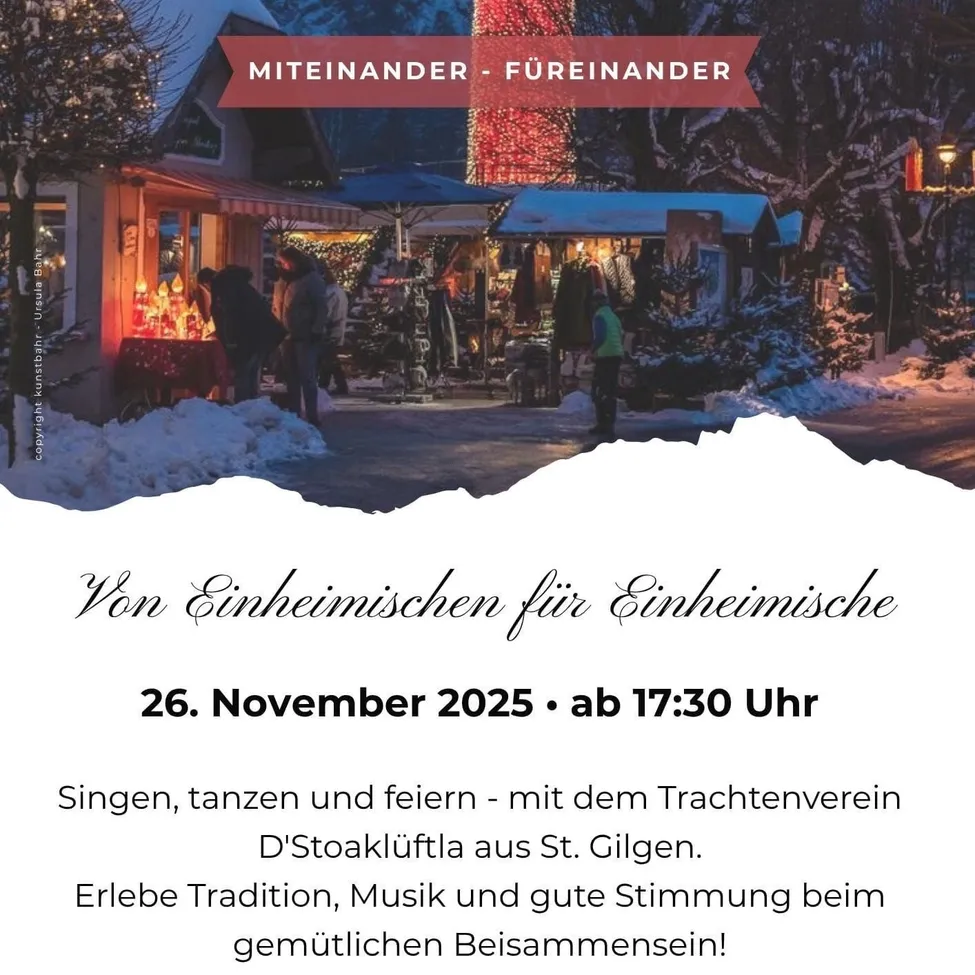 Eine Weihnachtsmarktszene mit Menschen, die Stände erkunden, verschneiter Umgebung und einem festlichen Banner mit der Aufschrift Miteinander - Füreinander. Veranstaltungsdatum: 26. November 2025, um 17:30 Uhr.