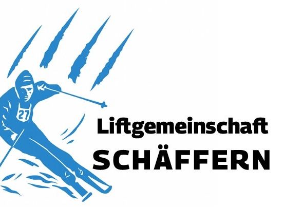 Ein Skifahrer mit der Nummer 27 fährt einen schneebedeckten Hang hinunter. Der Text lautet Liftgemeinschaft Schäffern.